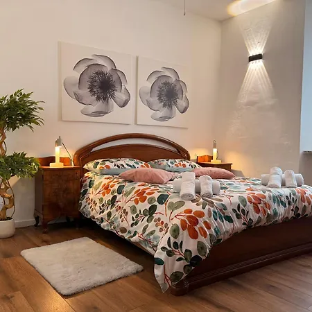 Cozy Near With Parking Como